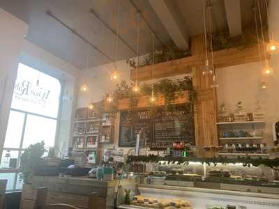 The White Rabbit Cupcakery