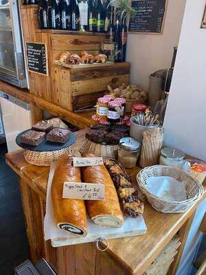 Deck Cafe & Restaurant