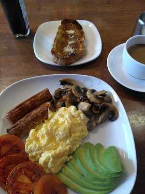 Cj's Coffee House & Deli