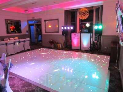 No. 10 Bar & Restaurant