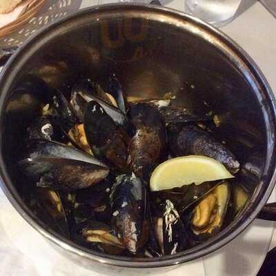 Mussel Inn Seafood Restaurant