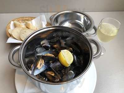 Mussel Inn Seafood Restaurant