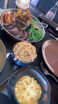 Bo'vine Meats & Wines