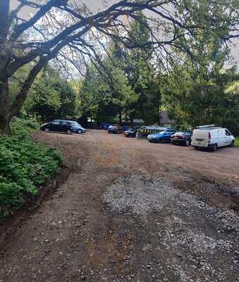 Beese's Riverside Bar