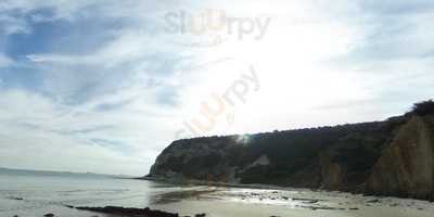 Whitecliff Bay Beach Cafe