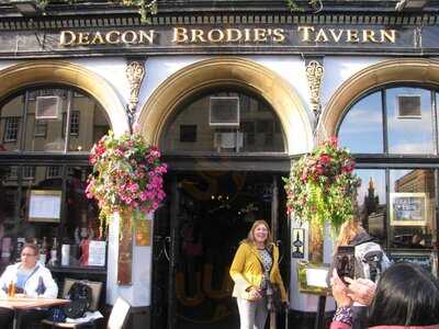 Deacon Brodie's Tavern