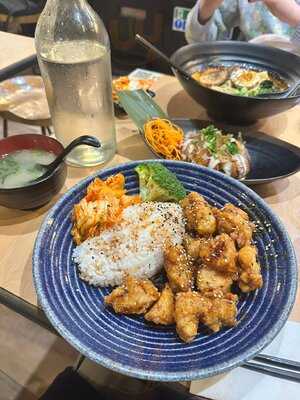 Maki And Ramen Sushi Bar