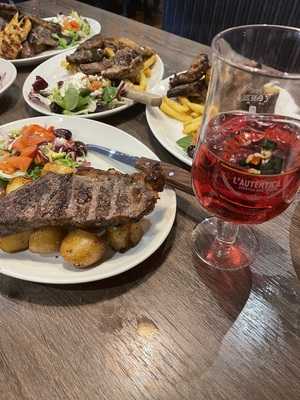 Kastriot's Mediterranean Bar & Grill