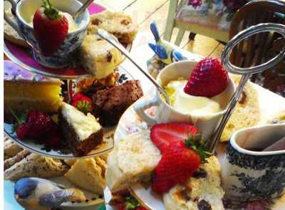 Cox And Baloney's Tearoom & Bar