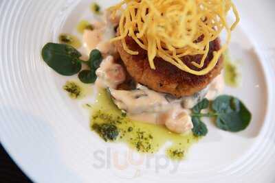 Oakwood Grill Restaurant