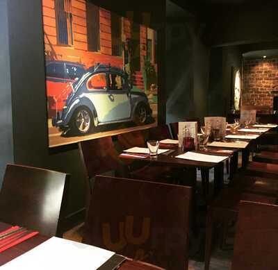 Nick's Neighbourhood Bar & Diner