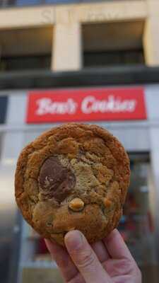 Ben's Cookies