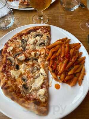 Mia Italian Kitchen Morningside