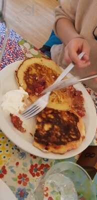 Broughton Delicatessen And Cafe