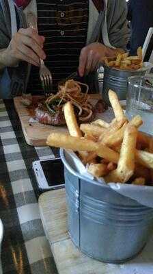 The Hotplate Noshery