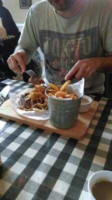 The Hotplate Noshery