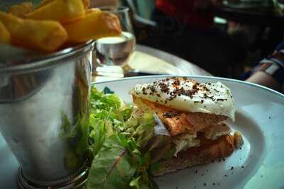 The Ivy On The Square