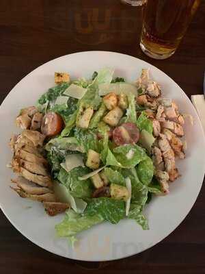 Footlights Bar & Restaurant