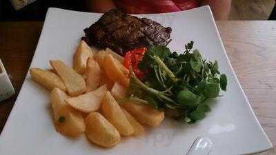 Tigerlily Restaurant & Bar