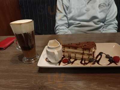 Kastriot's Mediterranean Bar & Grill