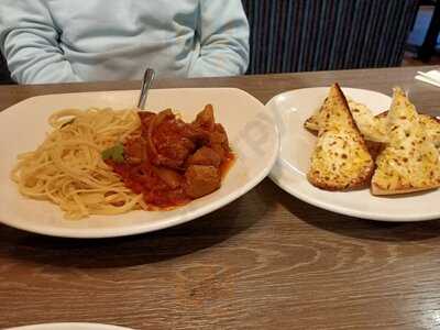 Kastriot's Mediterranean Bar & Grill