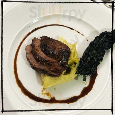 Gusto Restaurant & Bar