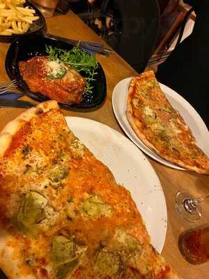 Vincenzo's Pizza House