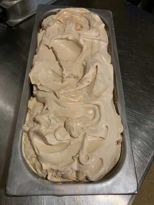 Ginesi's Artisan Gelato