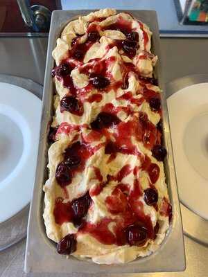 Ginesi's Artisan Gelato