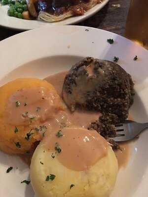 Au Bar Pub & Restaurant