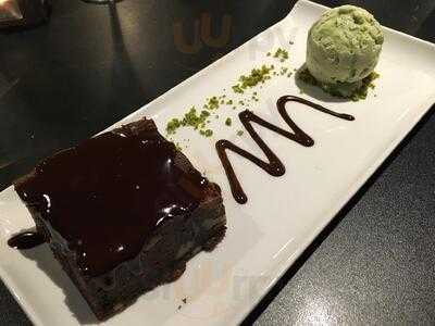 Agua Restaurant & Bar