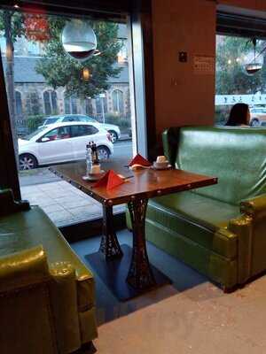 Ternary Chinese Restaurant