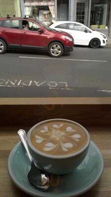 Roundsquare Coffee House