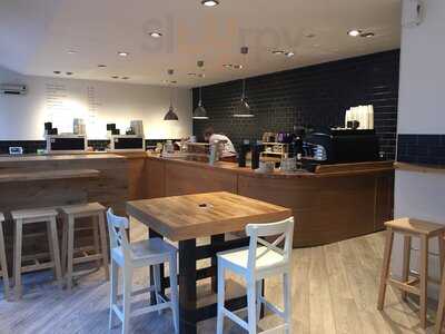 Roundsquare Coffee House