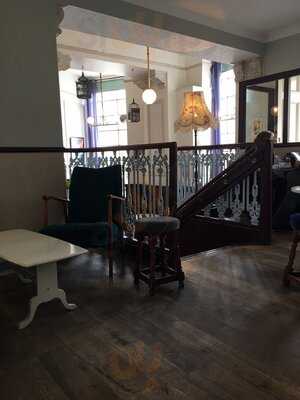 Joseph Pearce Bar & Kitchen