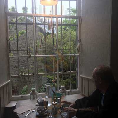 Joseph Pearce Bar & Kitchen