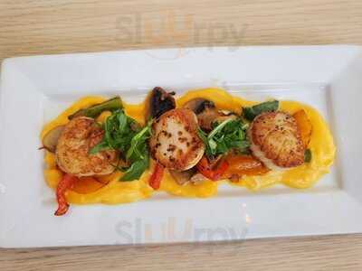 Redstones Hotel - Ev Bar And Restaurant At Redstones