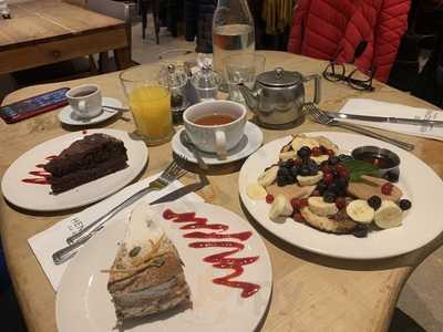 Hendersons Salad Table Restaurant