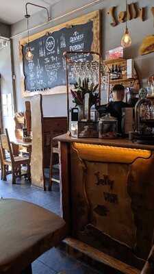 Jelly Hill Cafe Bar