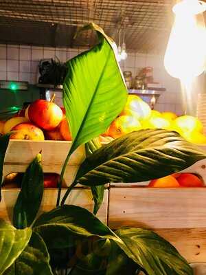 Mr Lahey's Organic Juice Bar