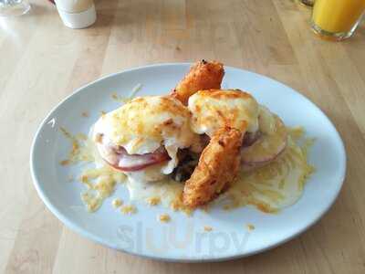 Monte Carlo Cafe Restaurant