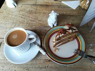 Hennesseys Coffee Lounge