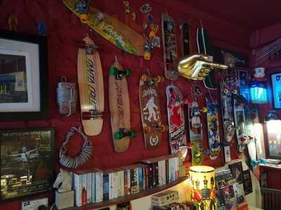 Hennesseys Coffee Lounge