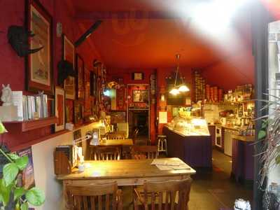 Hennesseys Coffee Lounge