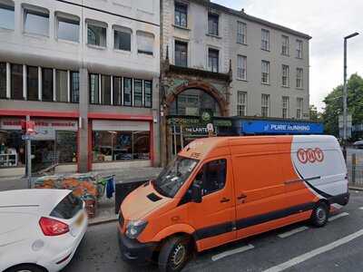 Le Bistro, Salon De The