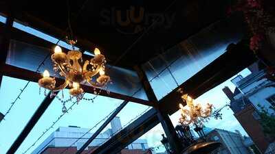 The Treehouse Dinner Theatre & Grill