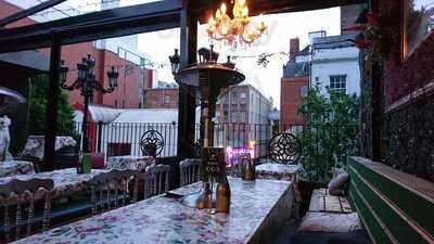 The Treehouse Dinner Theatre & Grill