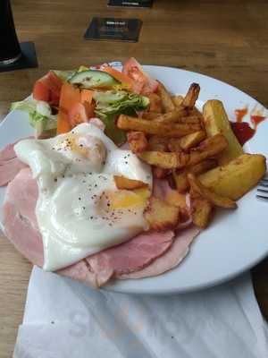 The Albert Lounge Bedminster