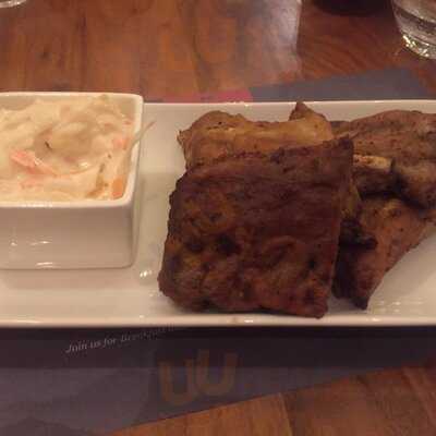 Walter's Bar & Grill