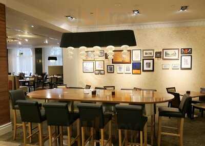 Walter's Bar & Grill